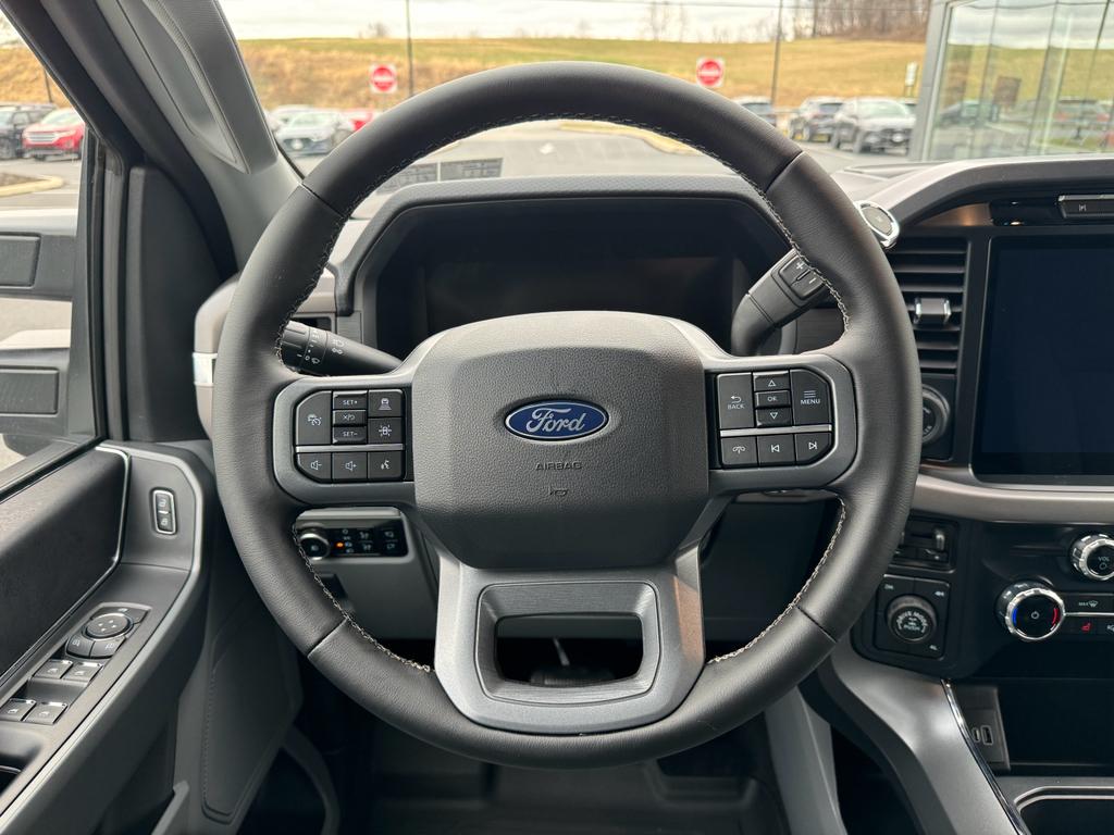 2025 Ford F-150 XLT photo 26