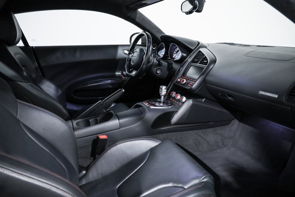2012 Audi R8 Coupe photo 27