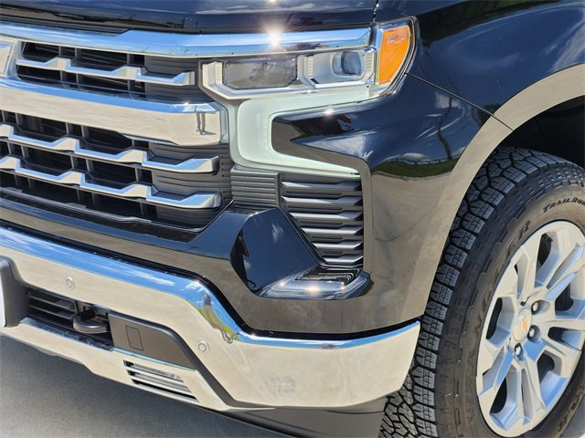 2025 Chevrolet Silverado 1500 LTZ photo 6