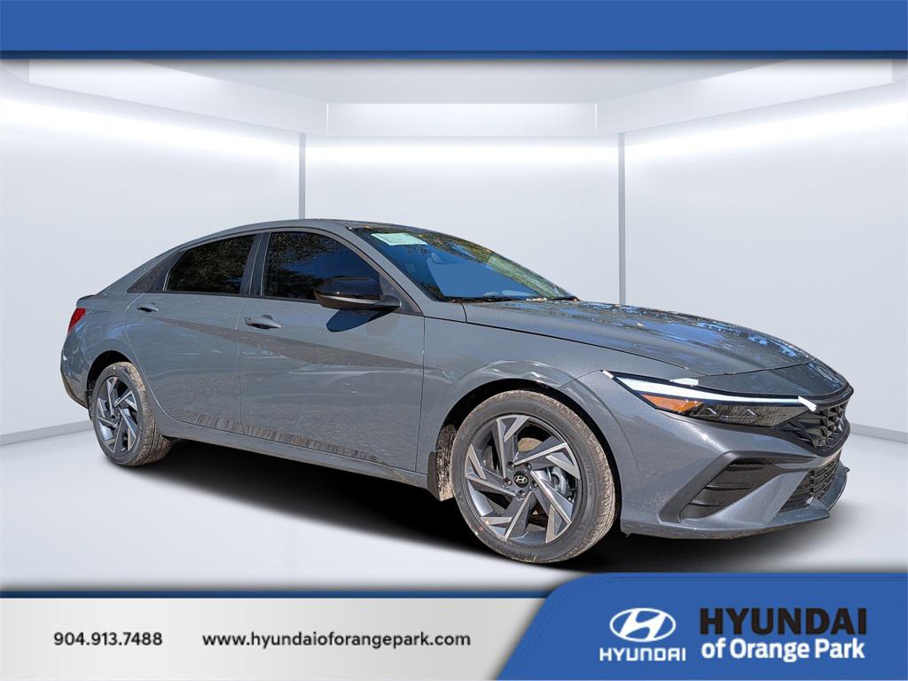 2025 Hyundai Elantra SEL's photo