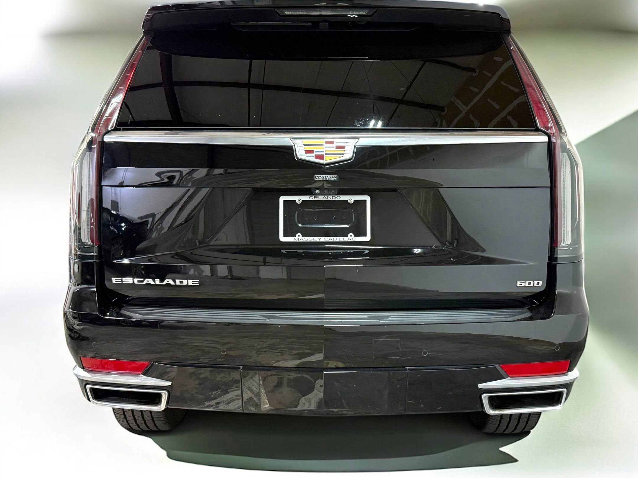 2022 Cadillac Escalade Premium Luxury photo 4