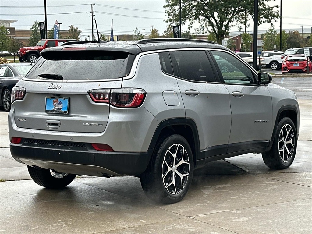2024 Jeep Compass Limited photo 4