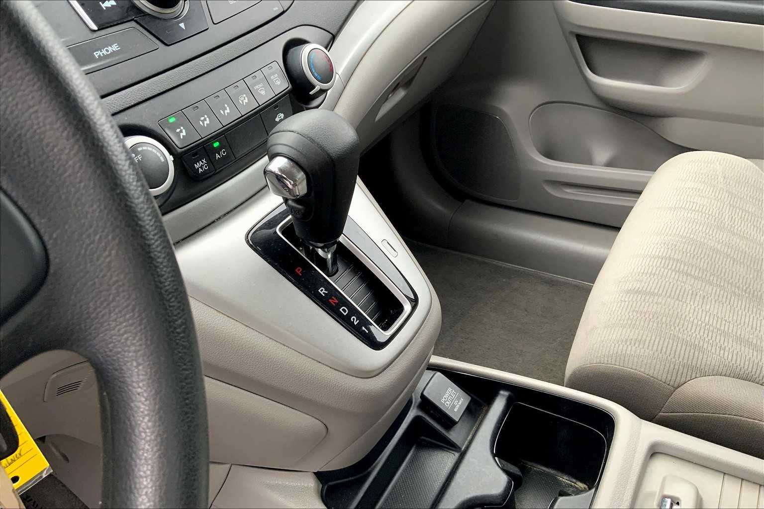 2014 Honda CR-V LX photo 15