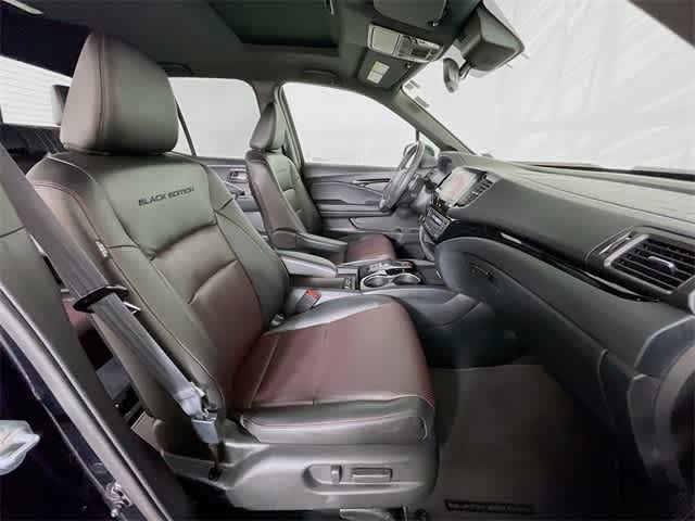 2022 Honda Ridgeline Black Edition photo 25
