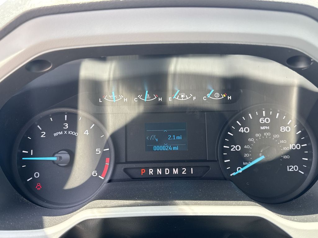 2025 Ford F-650 Base photo 10