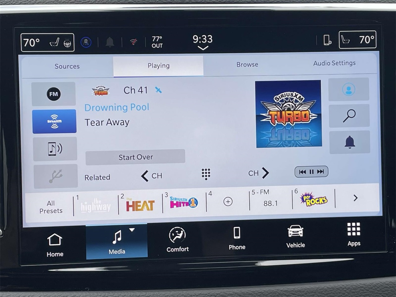 2026 Chrysler Voyager LX photo 15