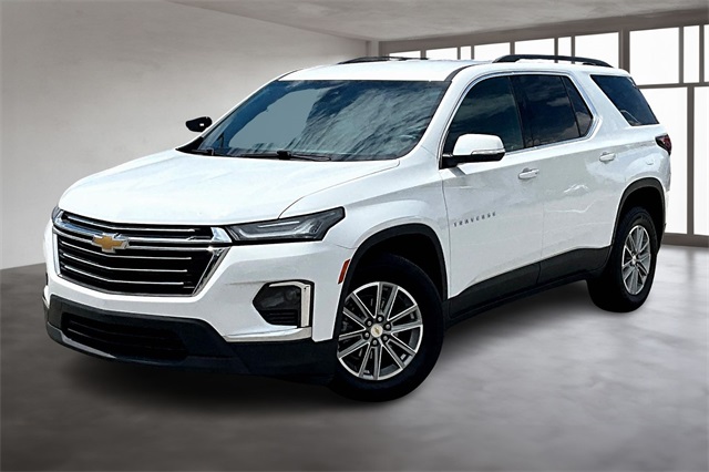 2022 Chevrolet Traverse Leather photo 2