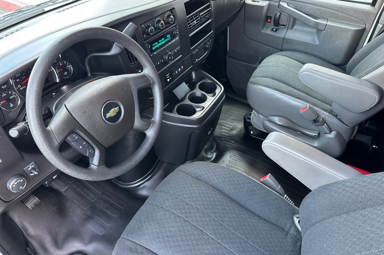 2023 Chevrolet Express 2500 Work Van Cargo photo 10