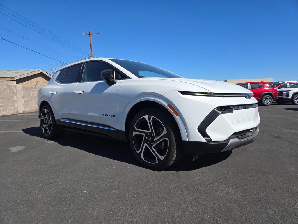 2025 Chevrolet Equinox EV LT's photo