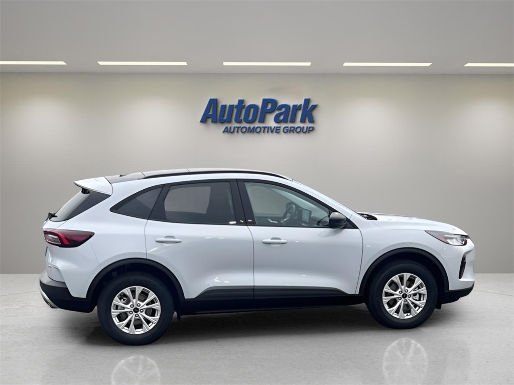2025 Ford Escape Active photo 8