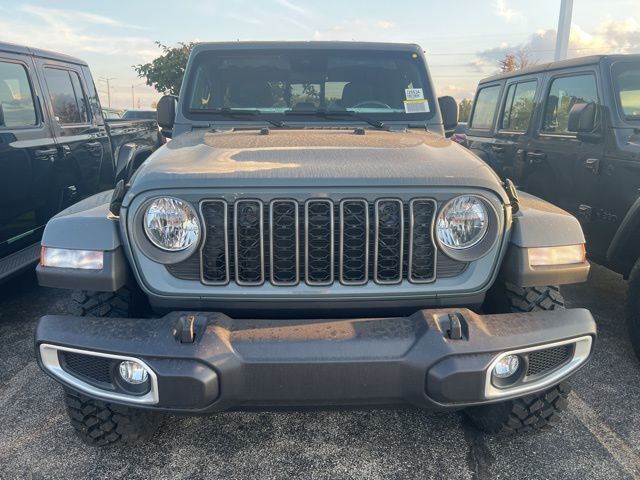 2025 Jeep Gladiator Sport photo 2