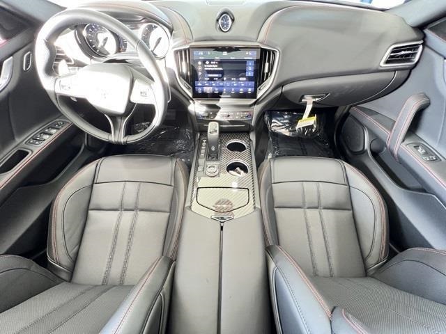 2024 Maserati Ghibli Modena photo 9
