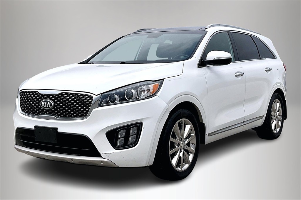 Used 2016 Kia Sorento Limited with VIN 5XYPK4A58GG024755 for sale in Alvin, TX