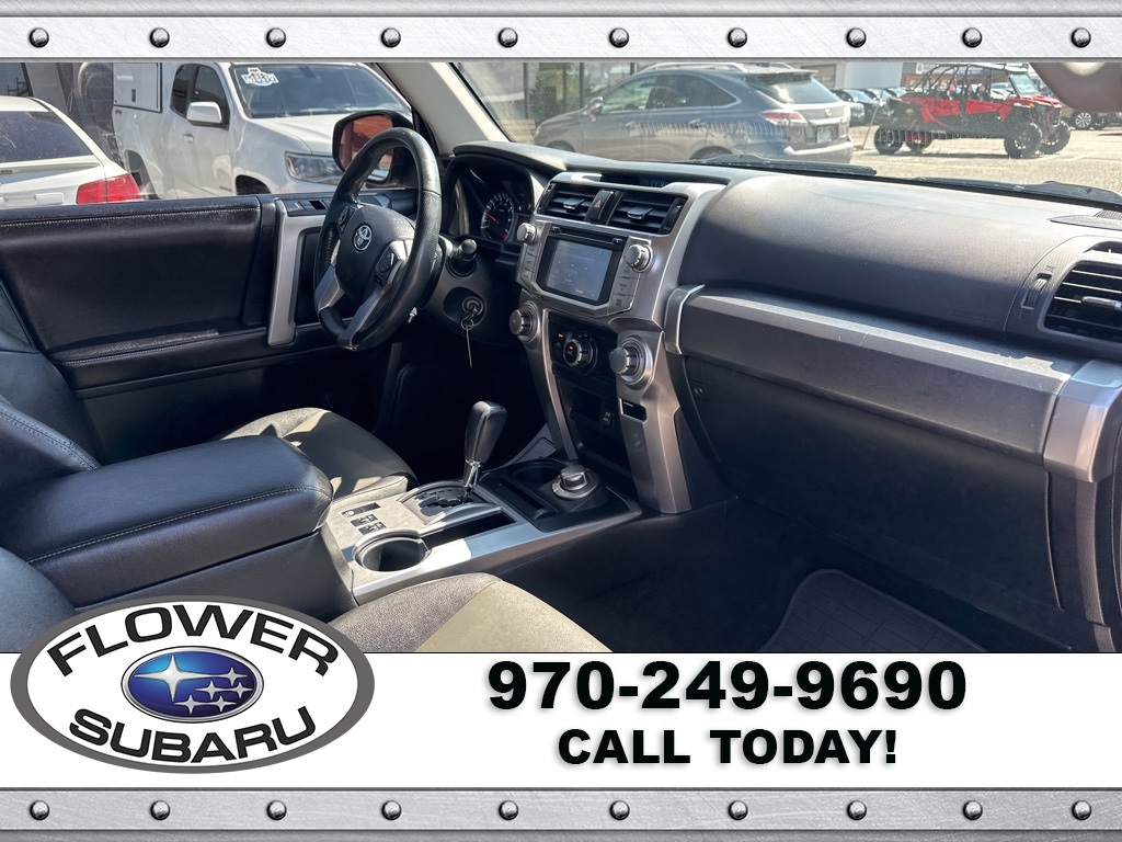 2016 Toyota 4Runner SR5 Premium photo 9