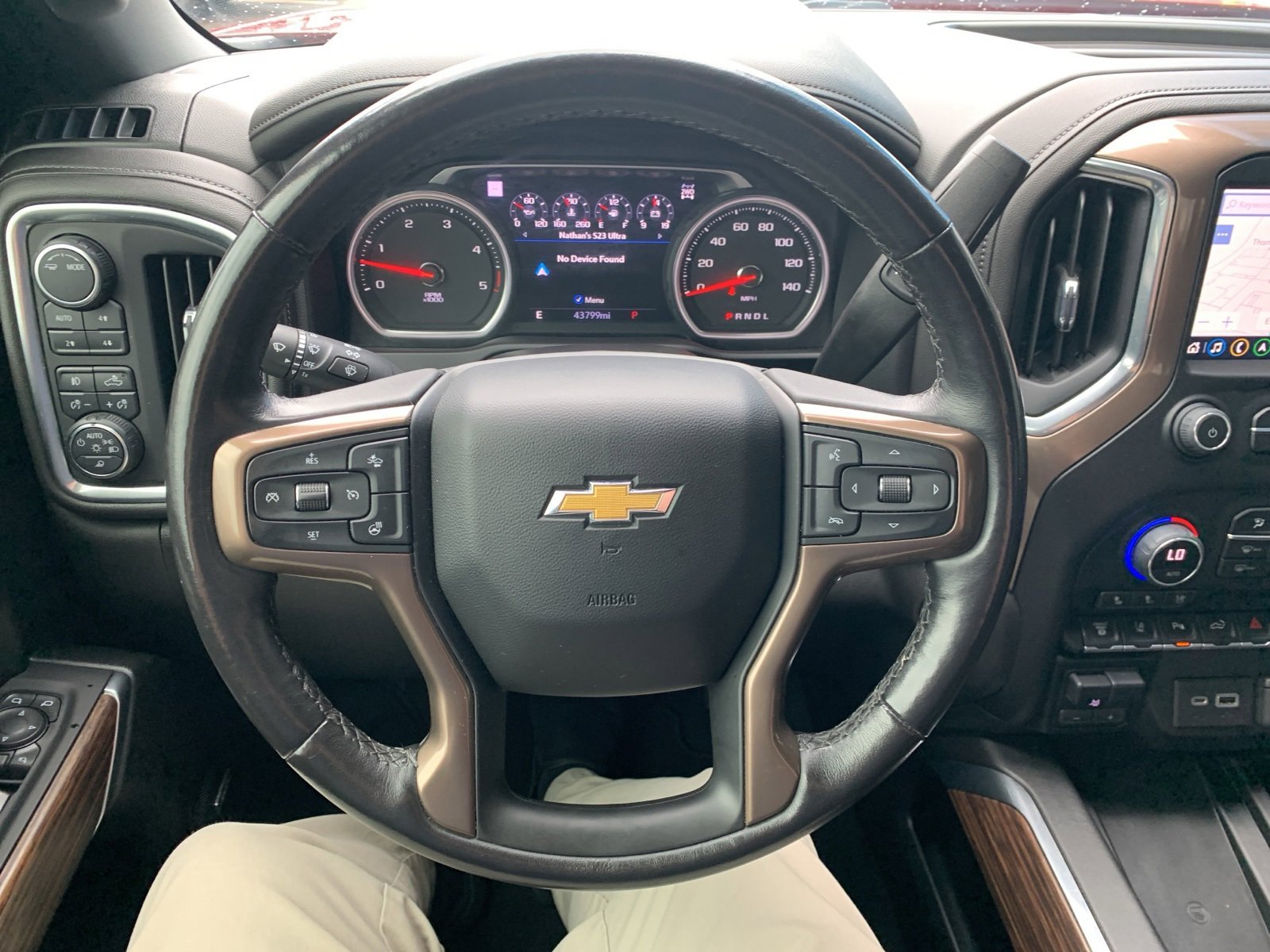 2023 Chevrolet Silverado 2500HD High Country photo 25