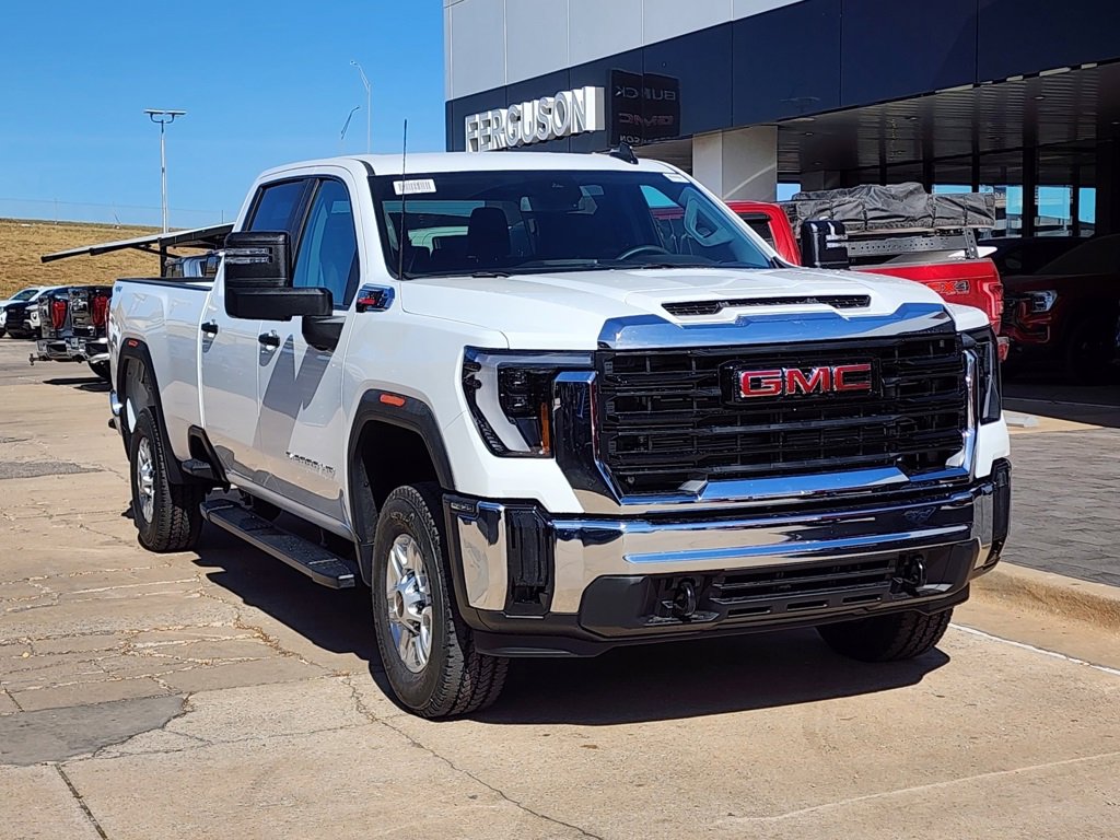 2026 GMC Sierra 2500HD Pro's photo