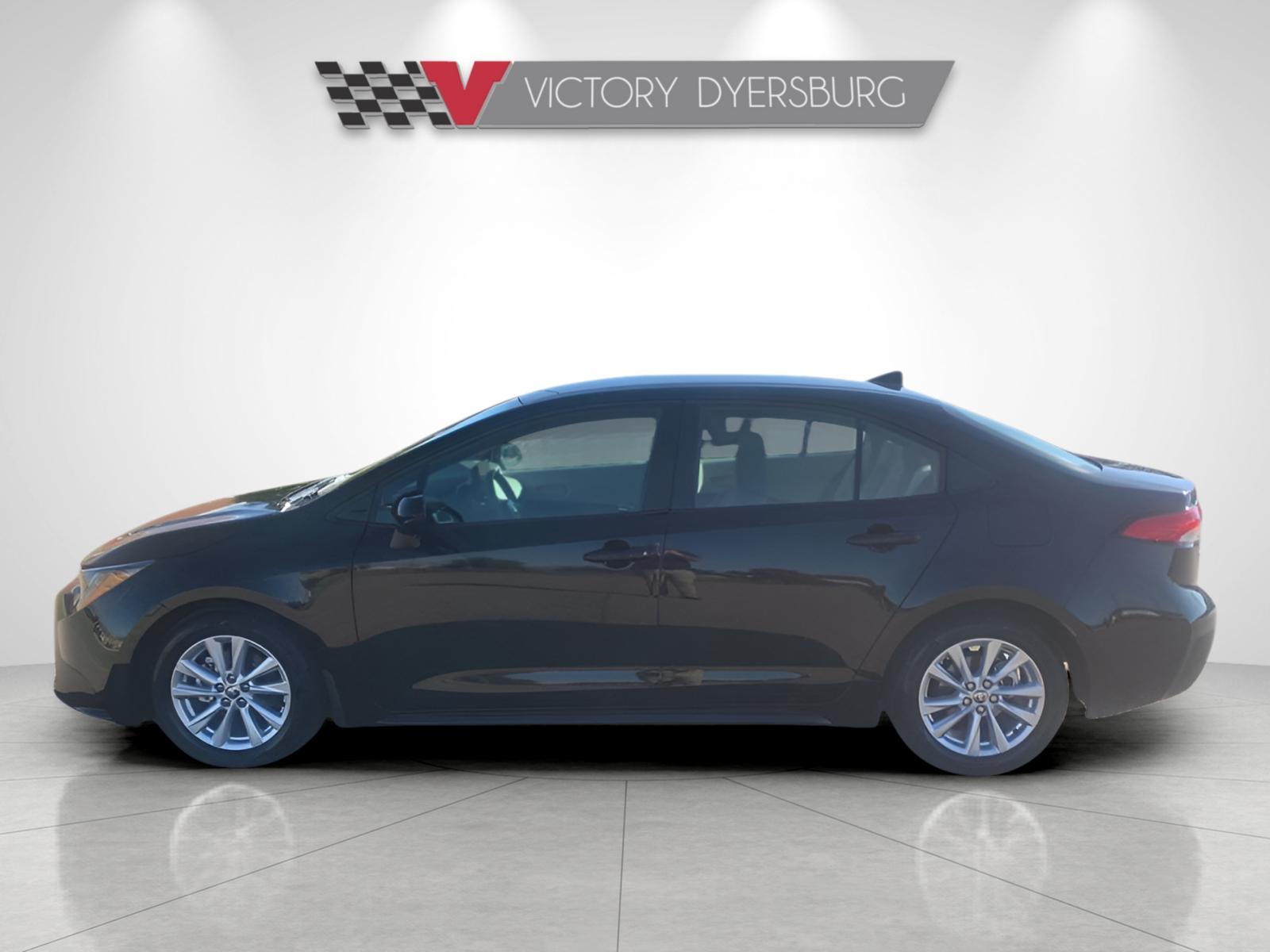 2025 Toyota Corolla LE photo 4