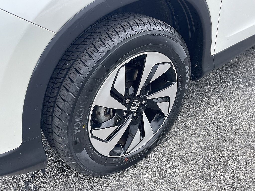 2016 Honda CR-V Touring photo 9