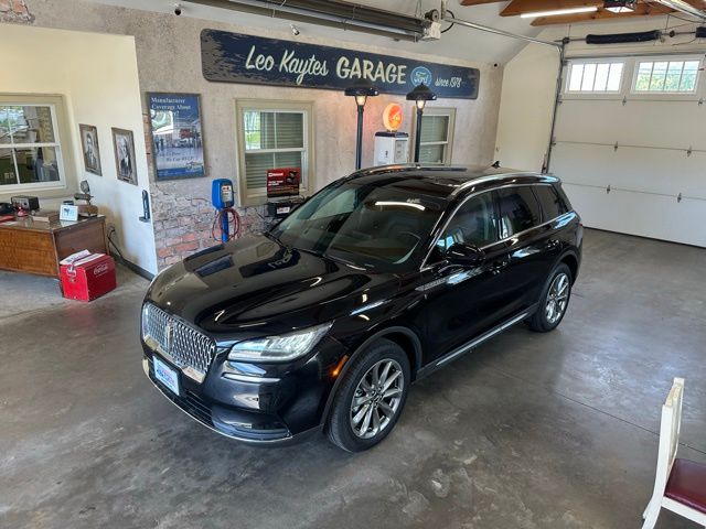 2022 Lincoln Corsair Standard photo 5