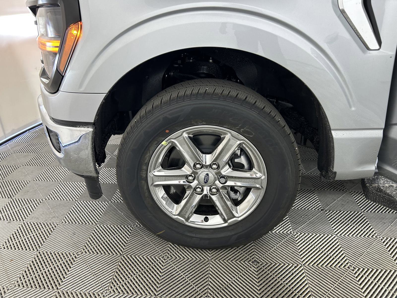 2025 Ford F-150 XLT photo 28