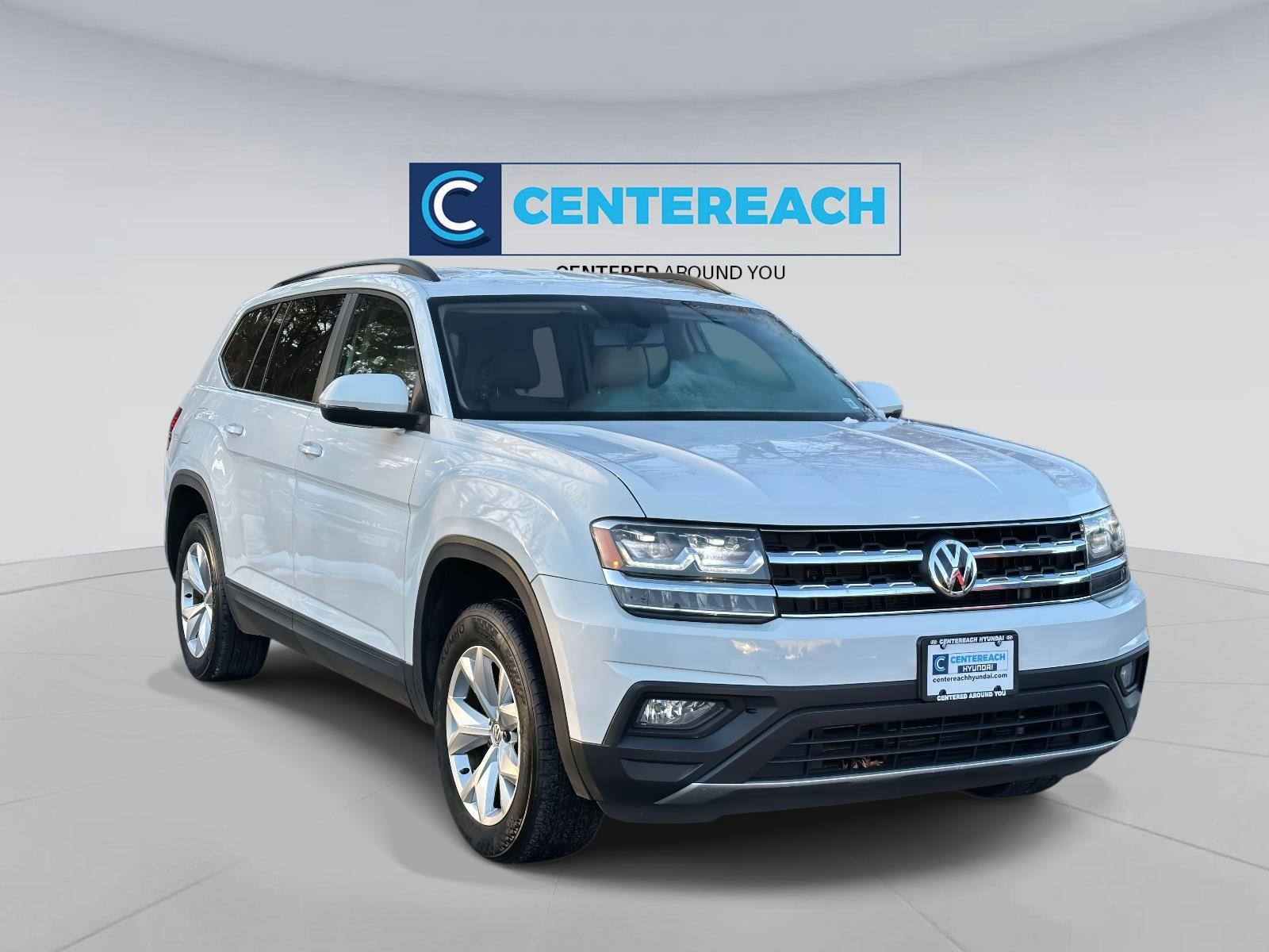 Used 2020 Volkswagen Atlas SE with VIN 1V2LR2CA3LC504093 for sale in Centereach, NY