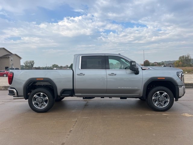 2026 Gmc Sierra 2500 HD SLE photo 3