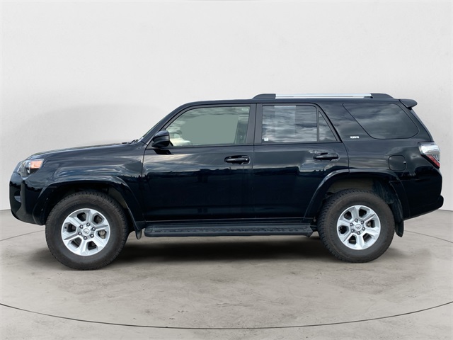 2024 Toyota 4Runner SR5 photo 2