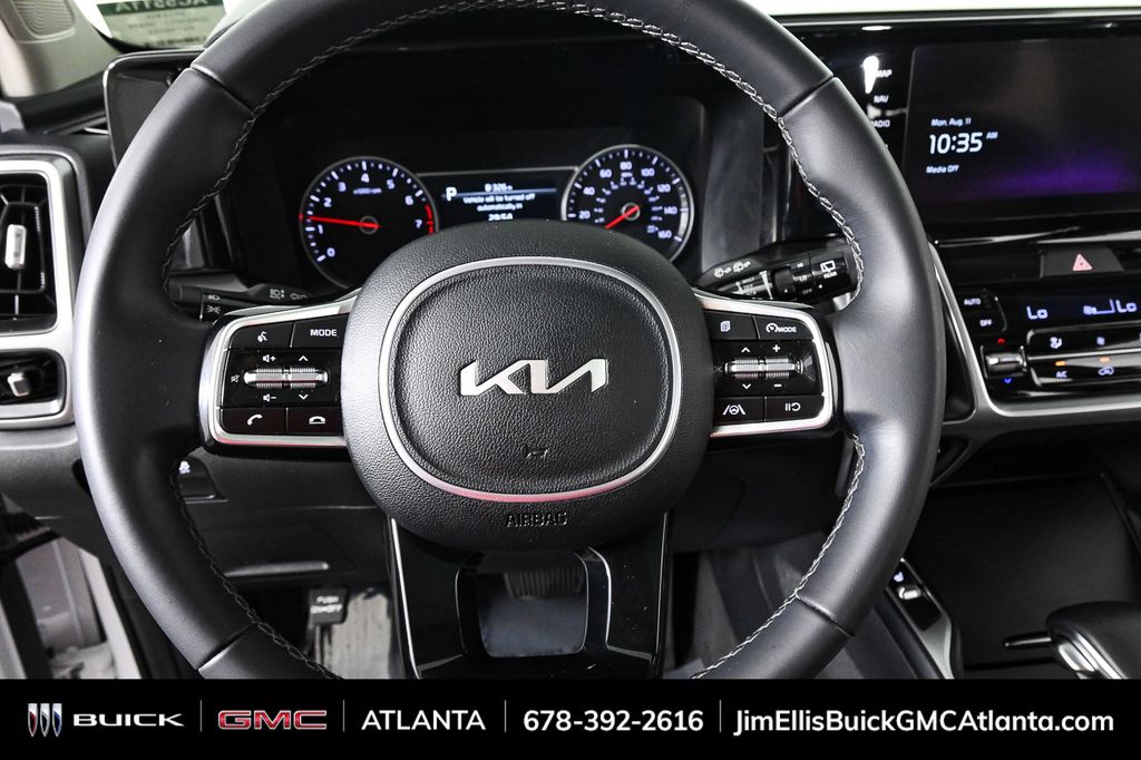 2023 Kia Sorento S photo 7