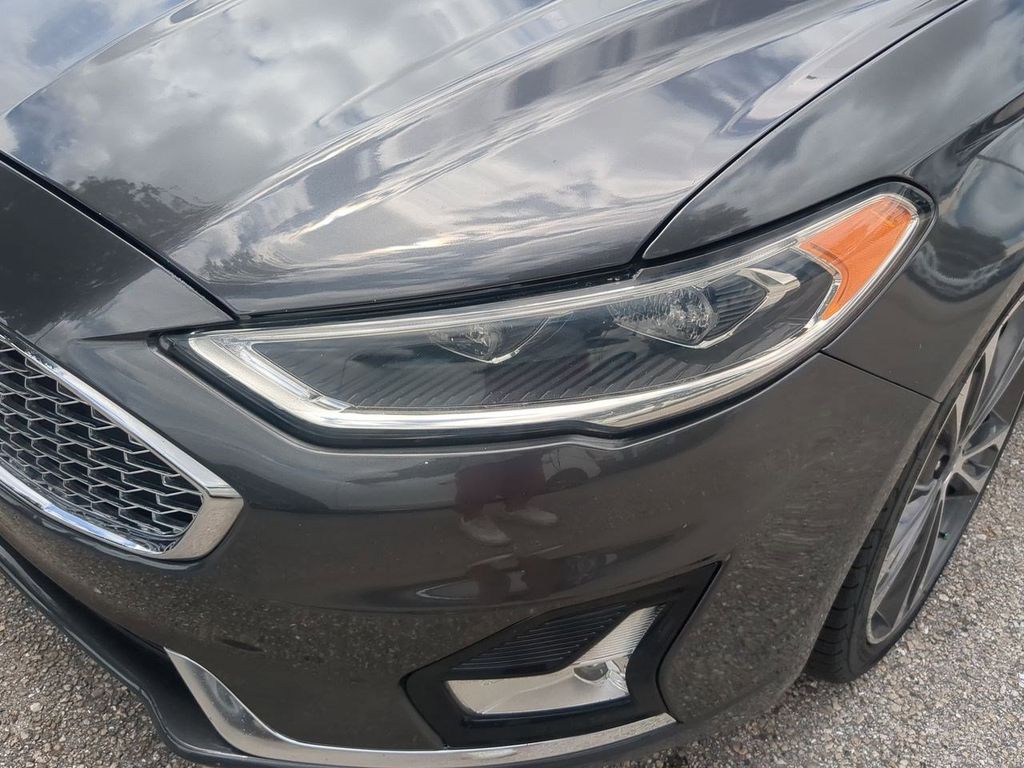 2020 Ford Fusion Titanium photo 9