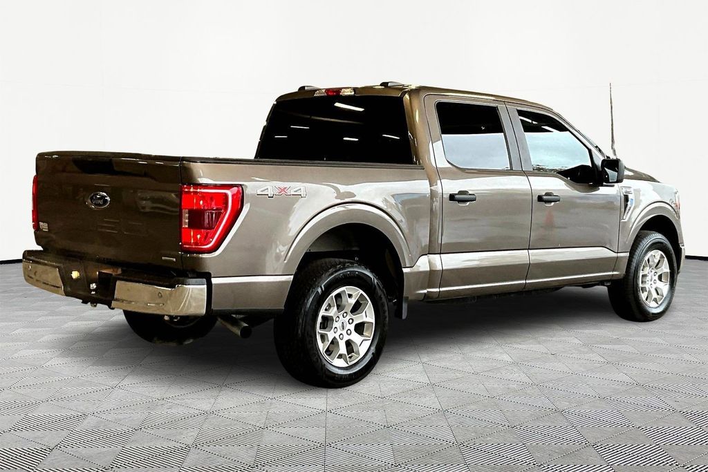 2023 Ford F-150 XLT photo 3