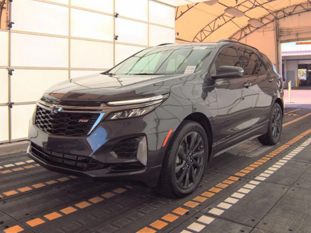 2022 Chevrolet Equinox RS photo 2
