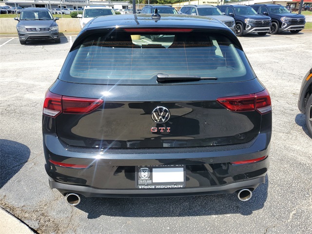 2025 Volkswagen Golf GTI SE photo 3