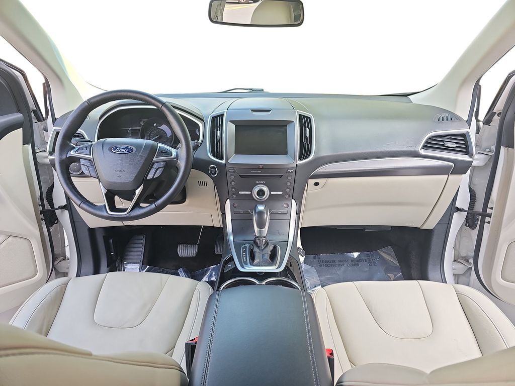 2018 Ford Edge Titanium photo 9
