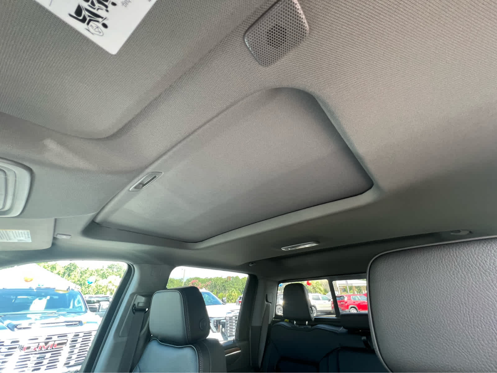 2025 Gmc Sierra HD Denali photo 8