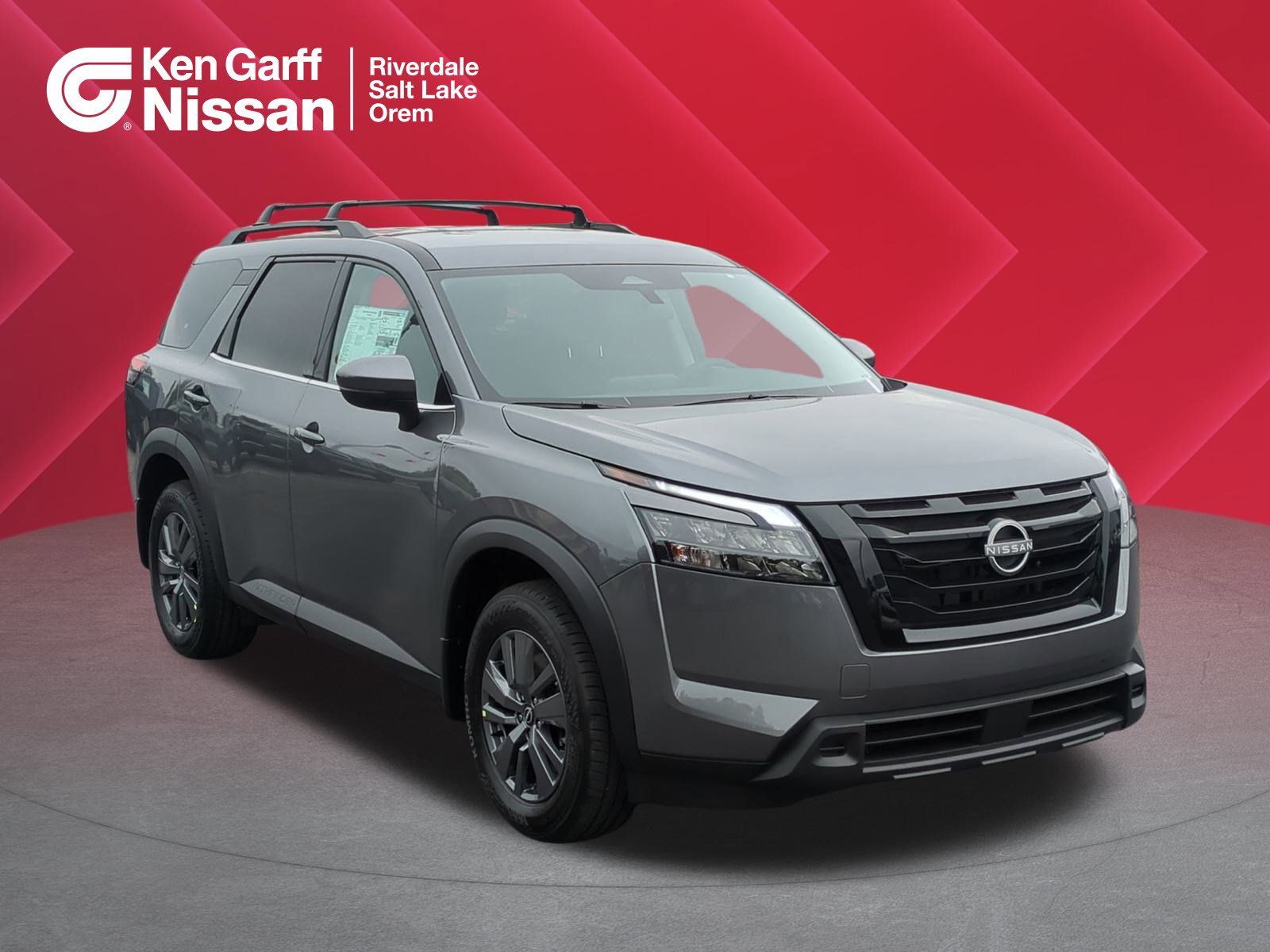 2025 Nissan Pathfinder SV's photo