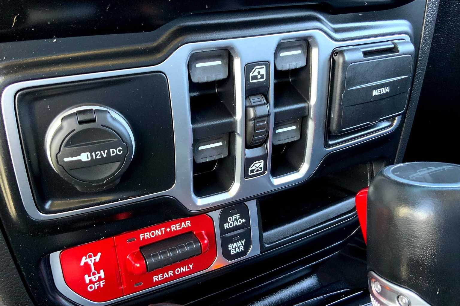 2021 Jeep Gladiator Rubicon photo 28