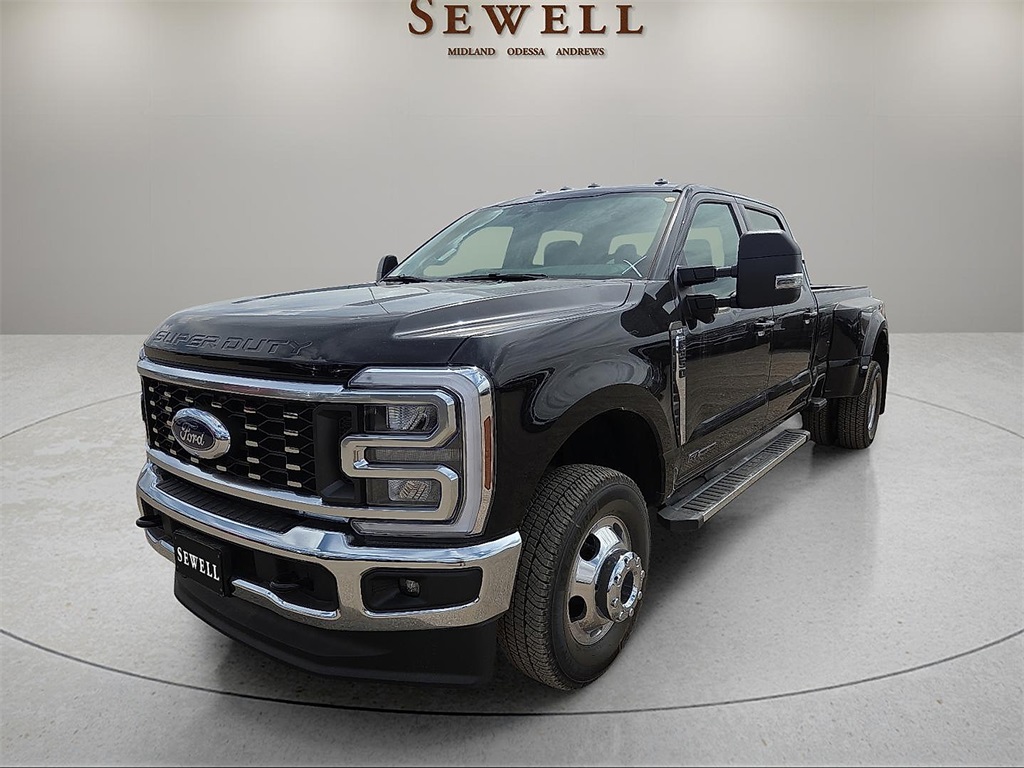 2026 Ford F-350 Super Duty XLT's photo