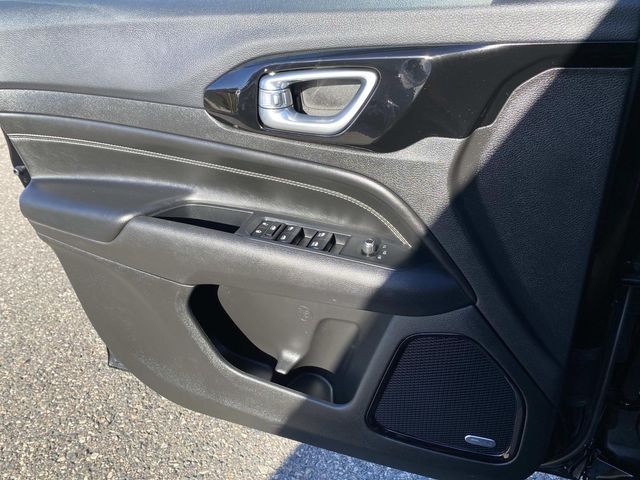 2024 Jeep Compass Limited photo 17