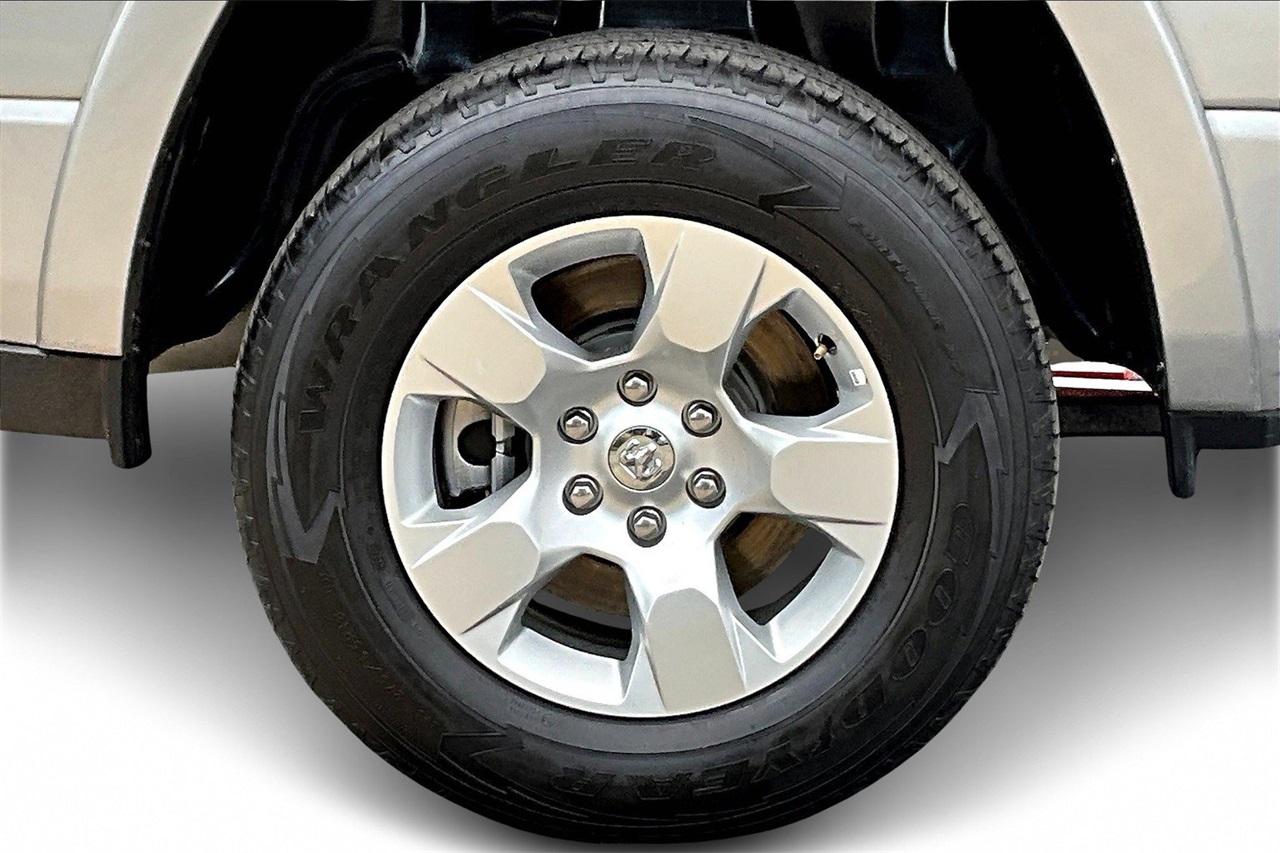 2025 Ram 1500 Big Horn Lone Star photo 32