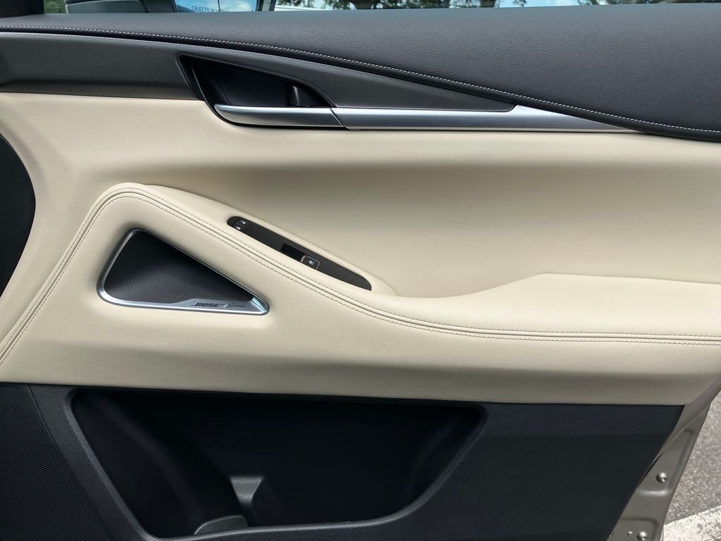 2022 Infiniti QX60 Luxe photo 36