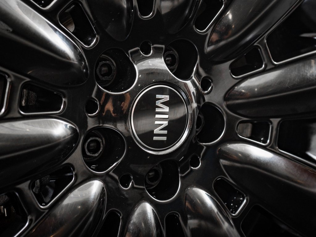 2022 Mini Cooper S ALL4 photo 8