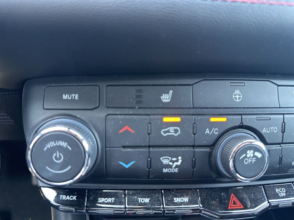 2022 Dodge Durango R/T photo 14