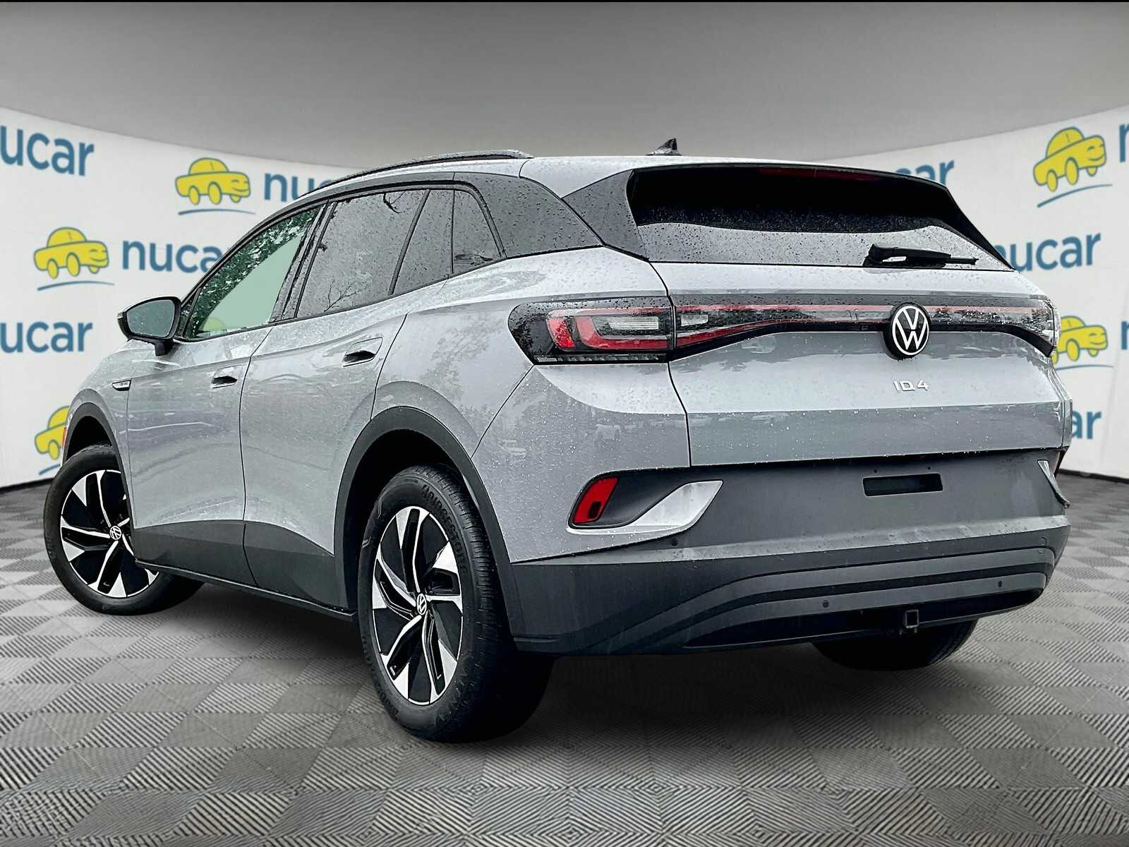 2022 Volkswagen ID.4 Pro photo 4