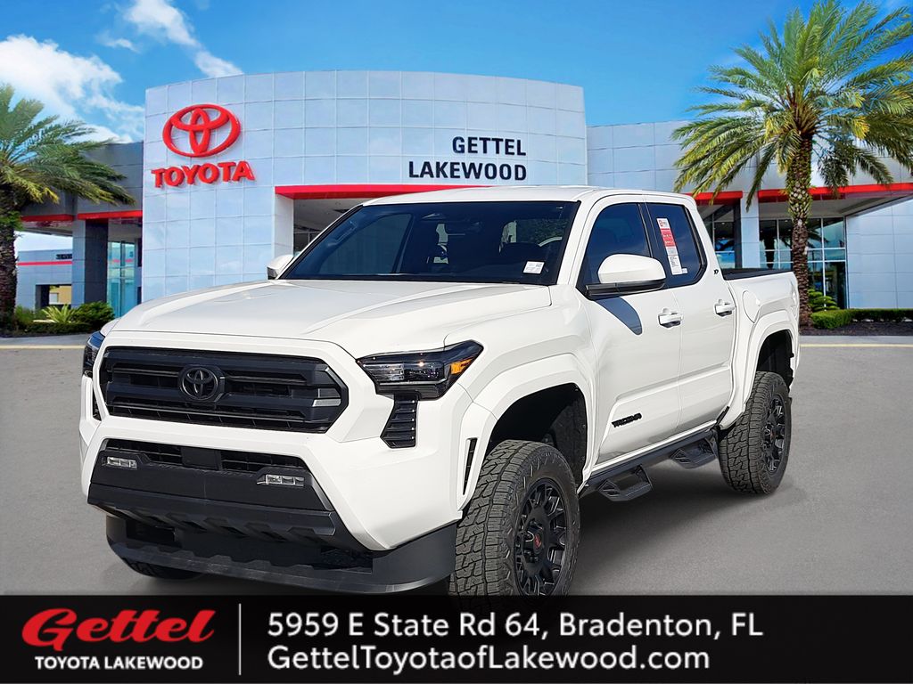 2025 Toyota Tacoma SR5's photo