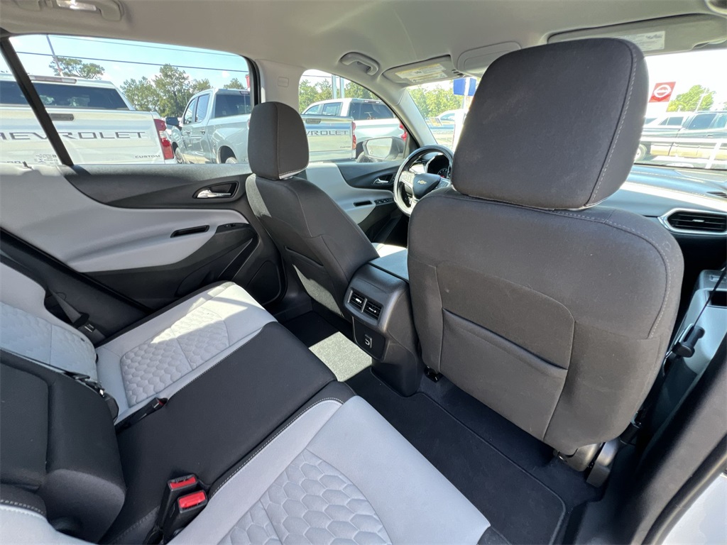2021 Chevrolet Equinox LS photo 17