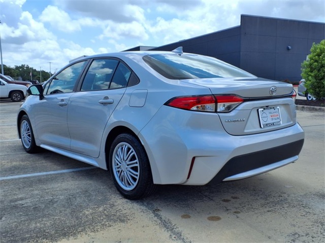 Used 2020 Toyota Corolla LE with VIN 5YFEPRAE3LP093669 for sale in Friendswood, TX