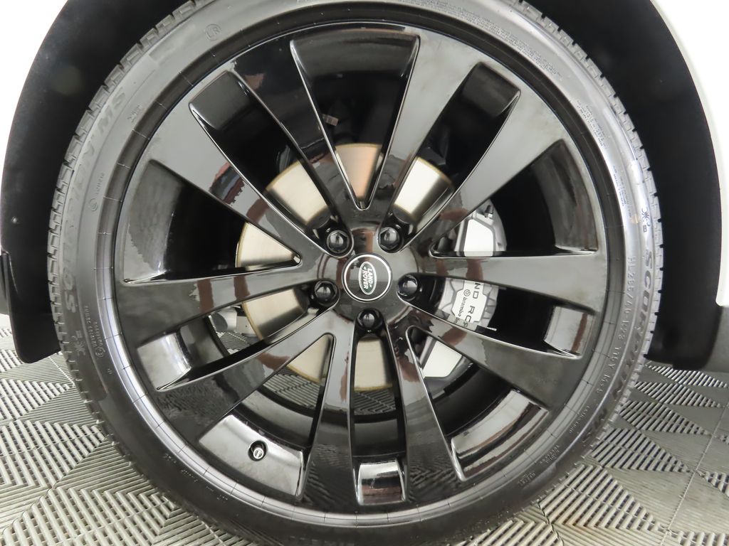 2025 Land Rover Range Rover Sport SE photo 26