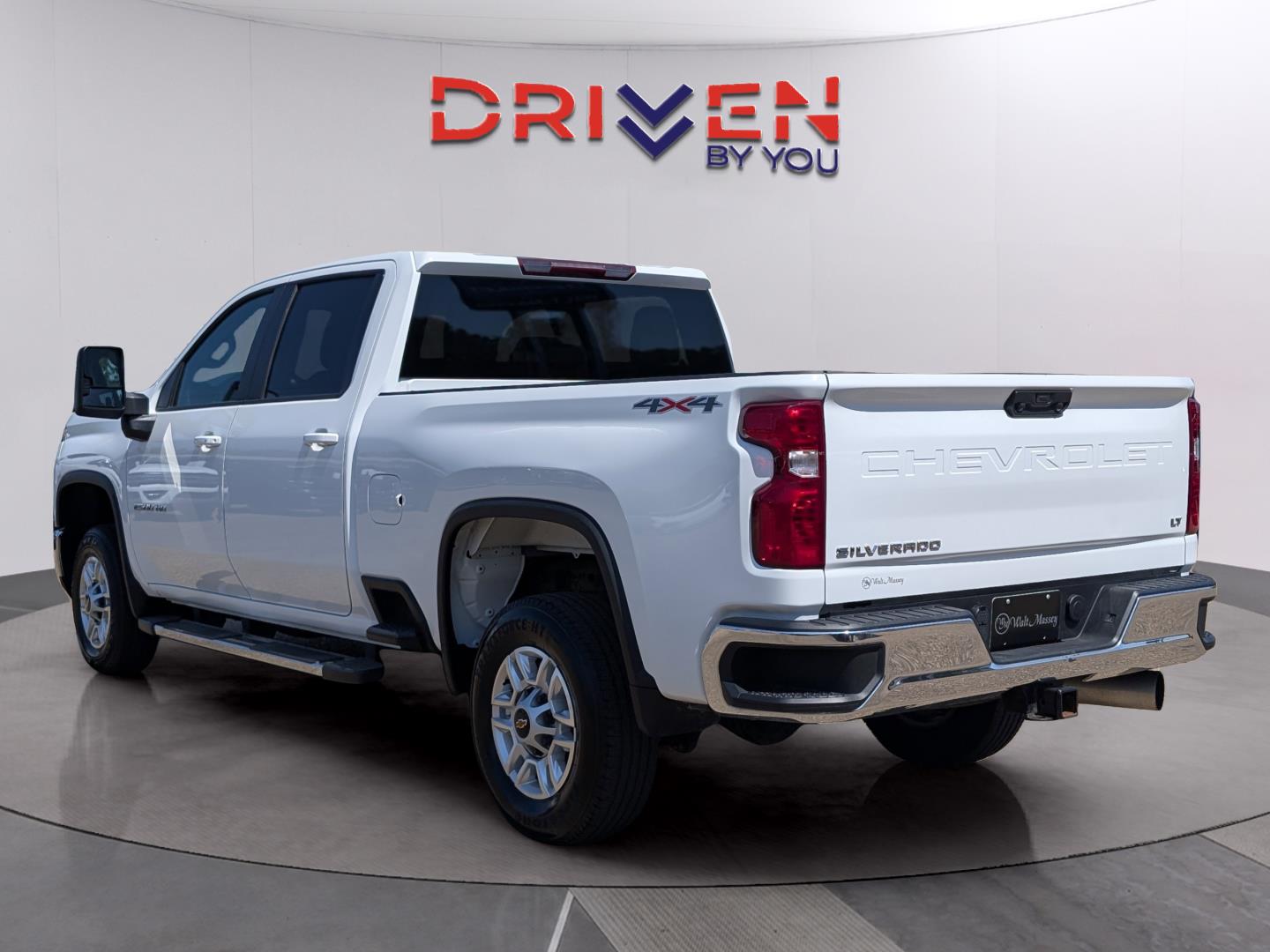 2024 Chevrolet Silverado 2500HD LT photo 3
