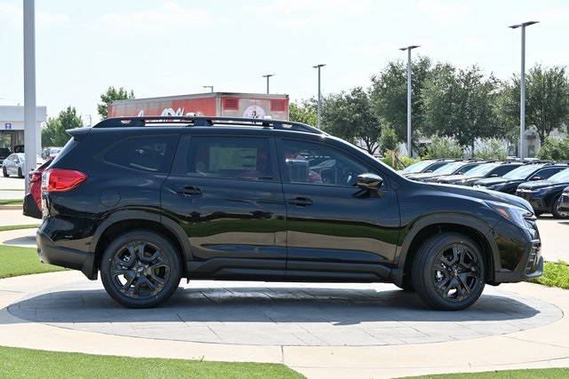 2025 Subaru Ascent Onyx Edition photo 2