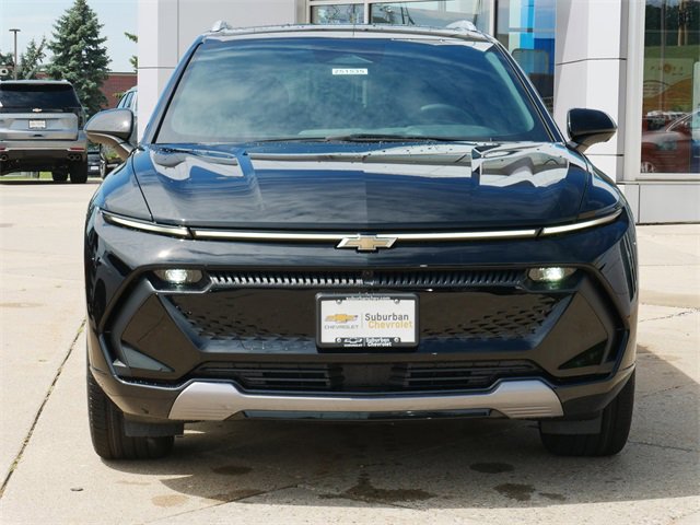 2025 Chevrolet Equinox EV 1LT photo 2